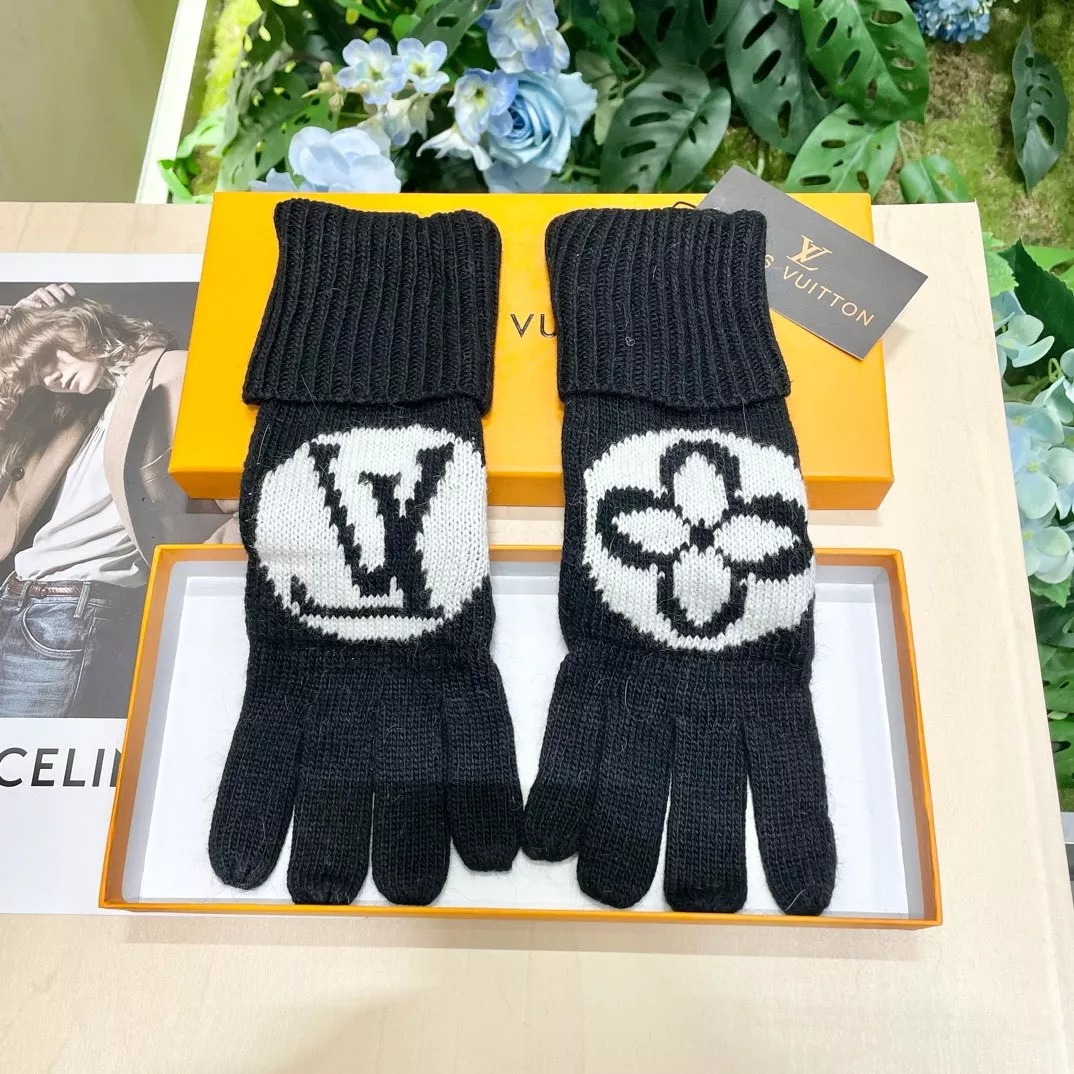 Stylish 2598 Louis Vuitton LV Gloves