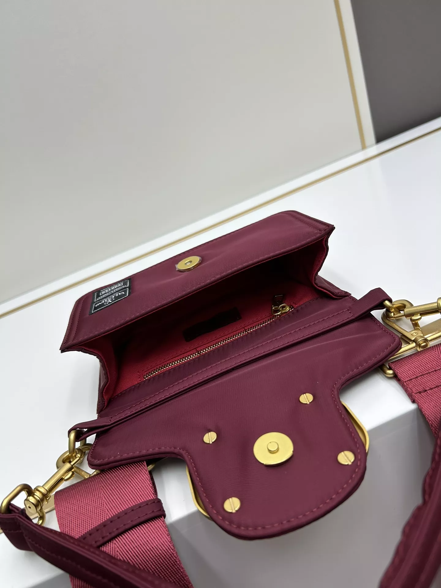 Stylish 2662 Valentino AAA Quality Shoulder Bags For Women