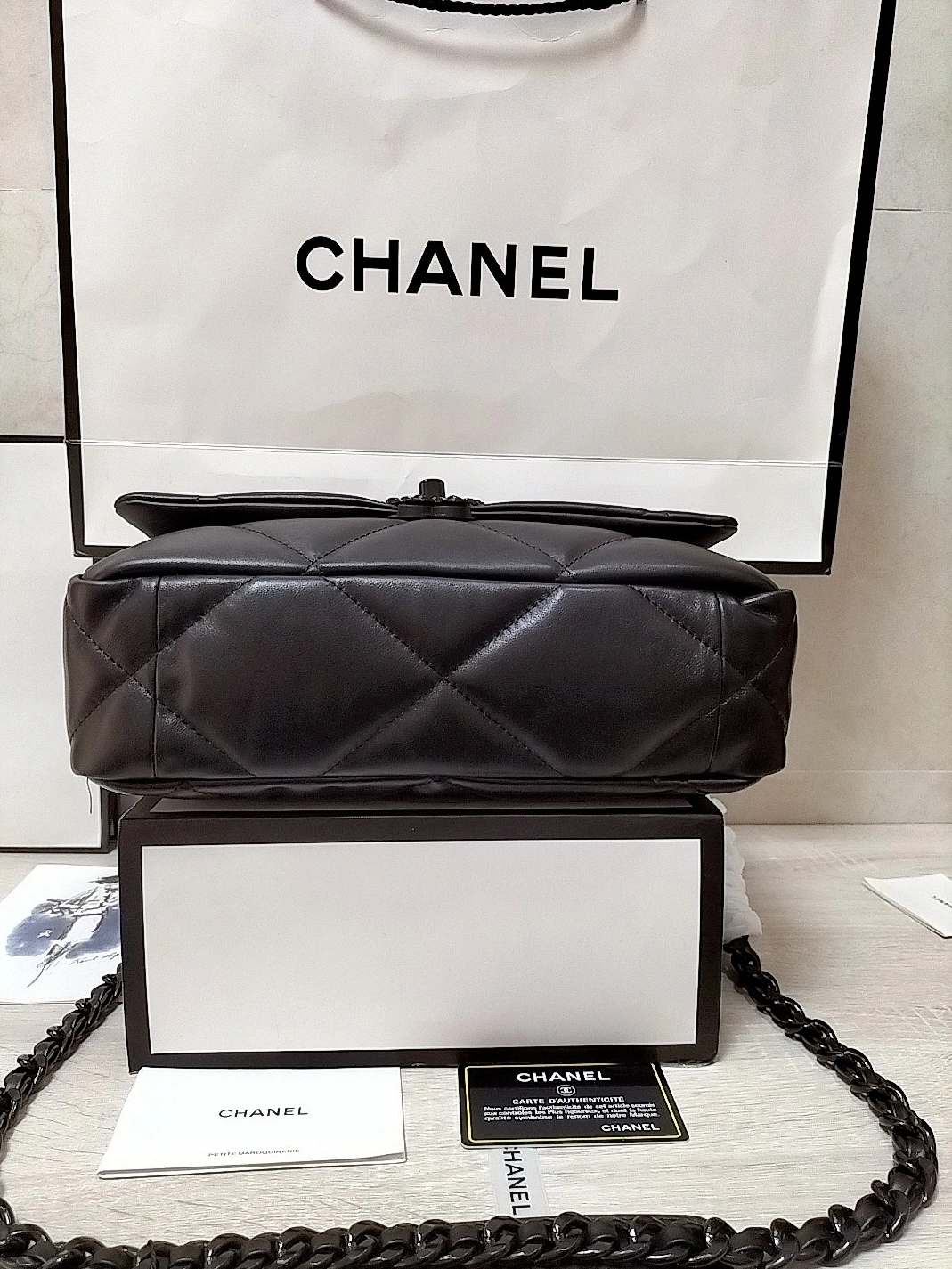 Stylish 2687 Chanel AAA Quality Messenger Bags For Women