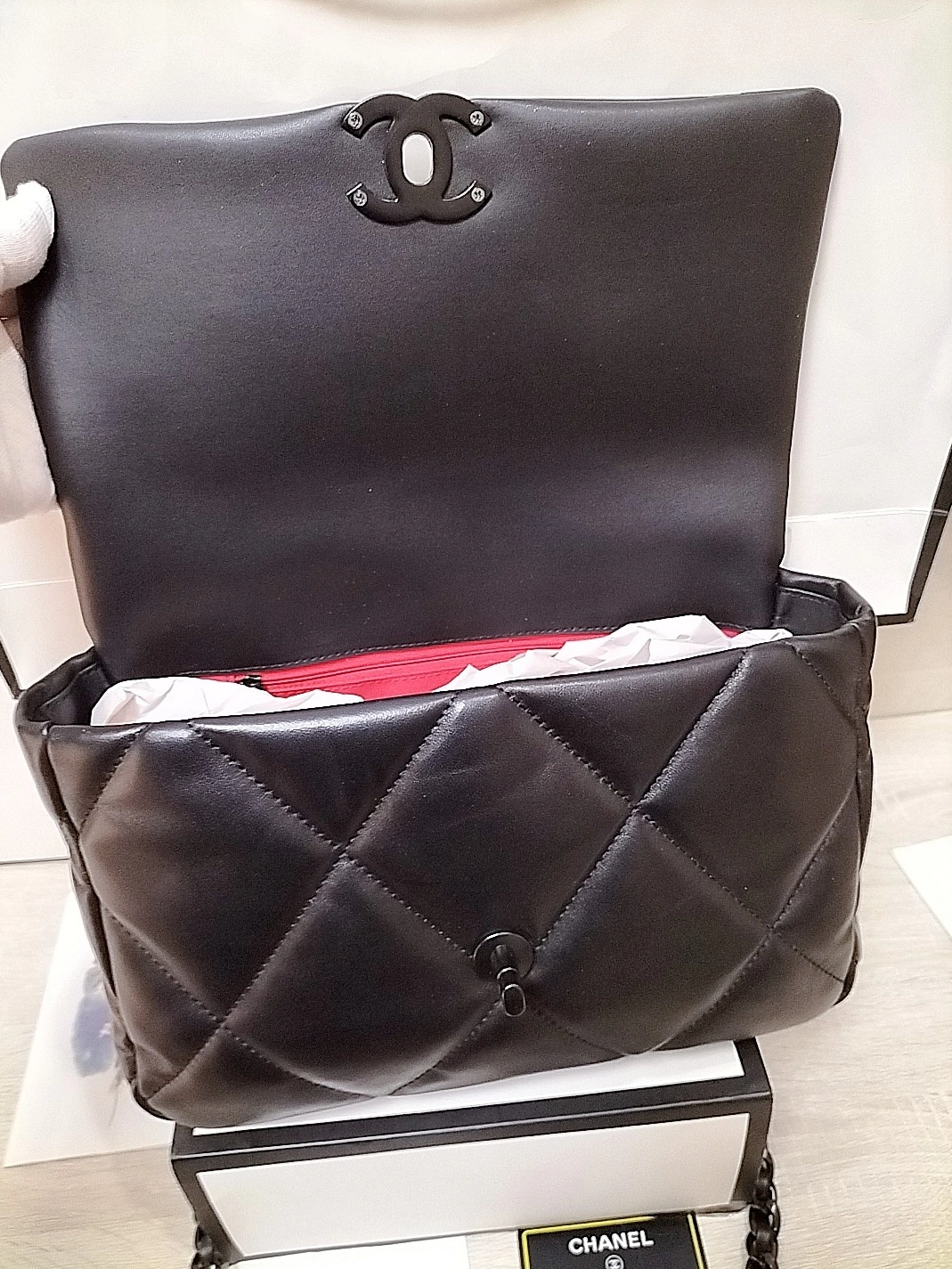Stylish 2687 Chanel AAA Quality Messenger Bags For Women
