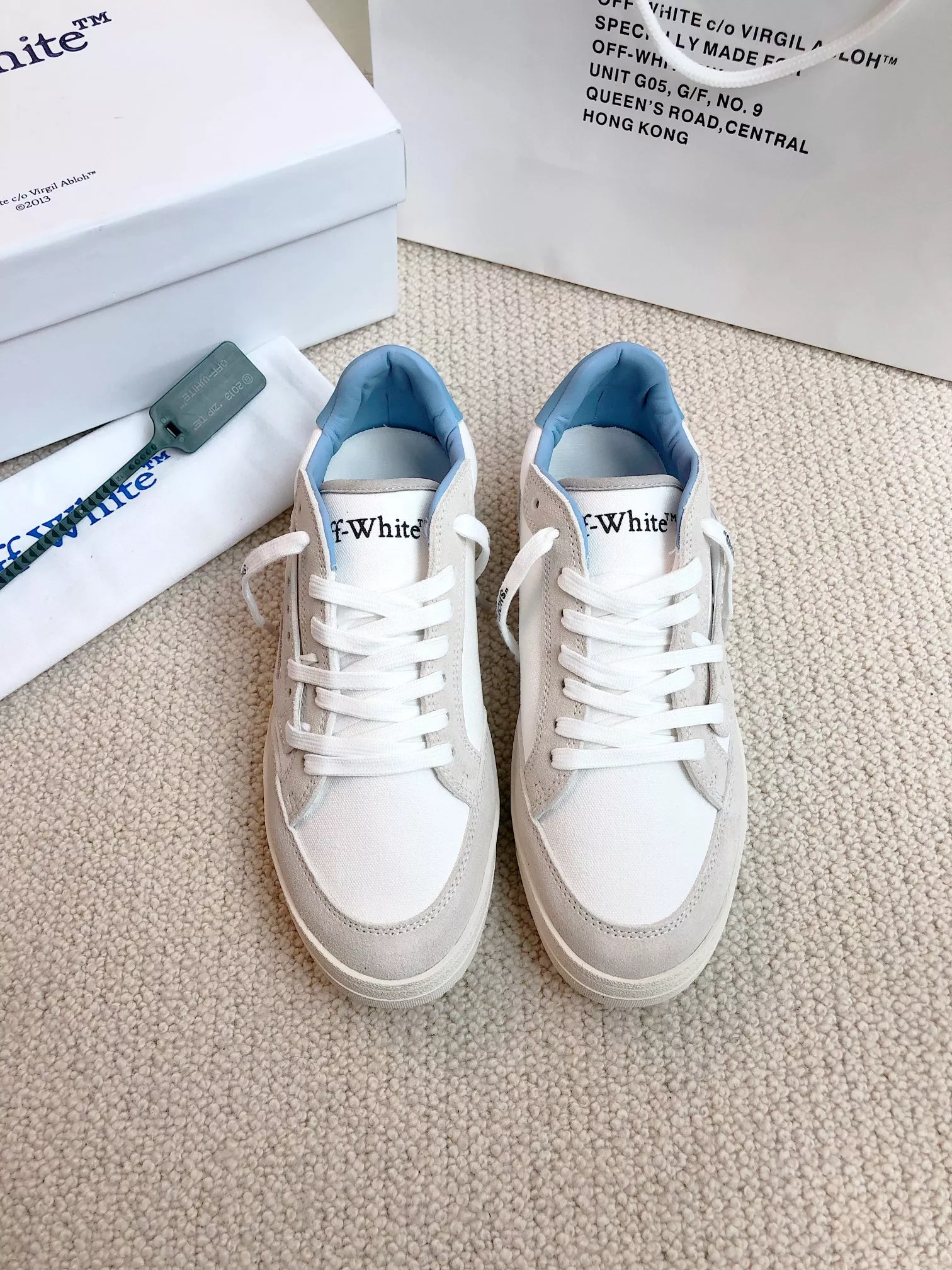 Stylish 2715 Off-White Casual Shoes For Men