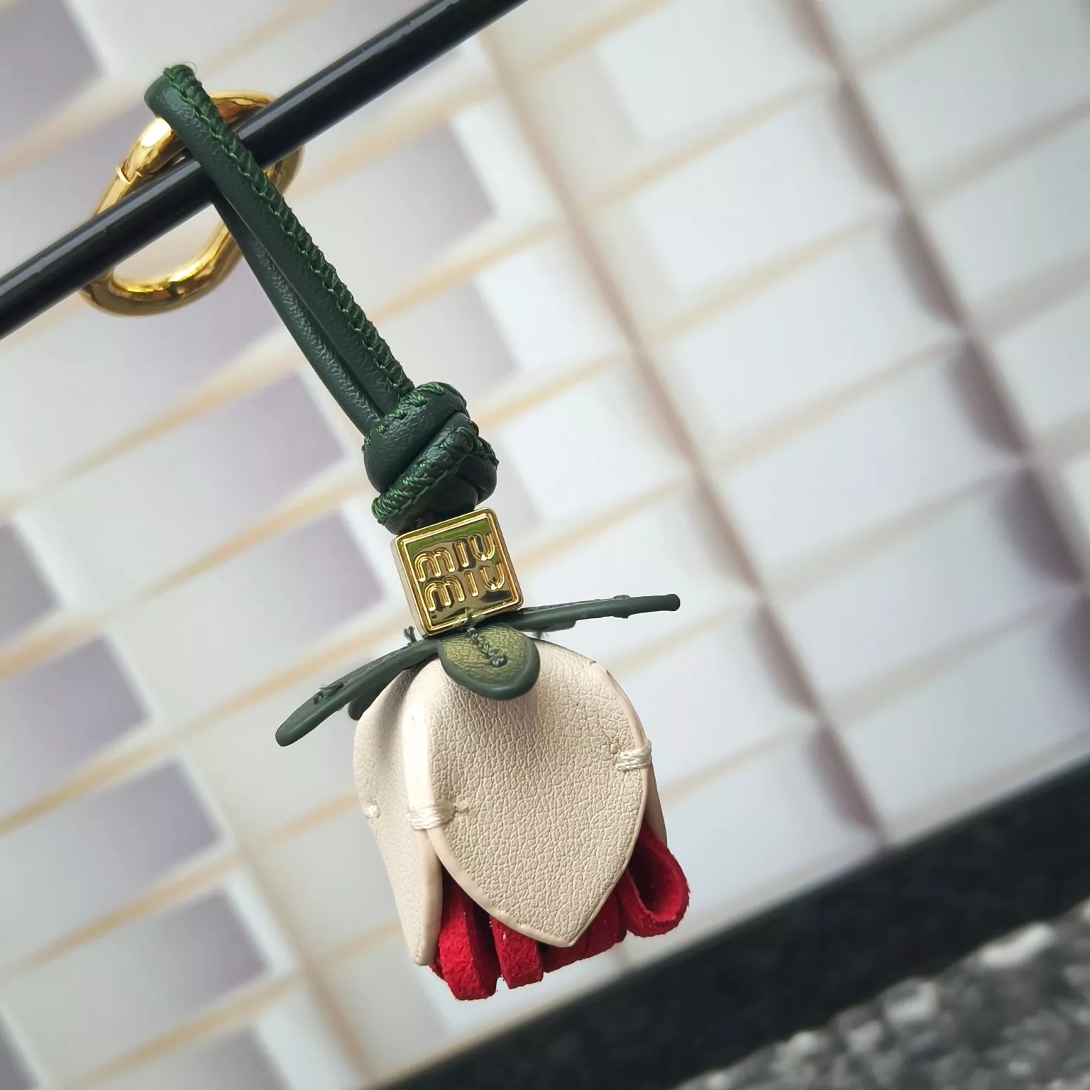 Stylish 2759 MIU MIU Key Holder And Bag Buckle