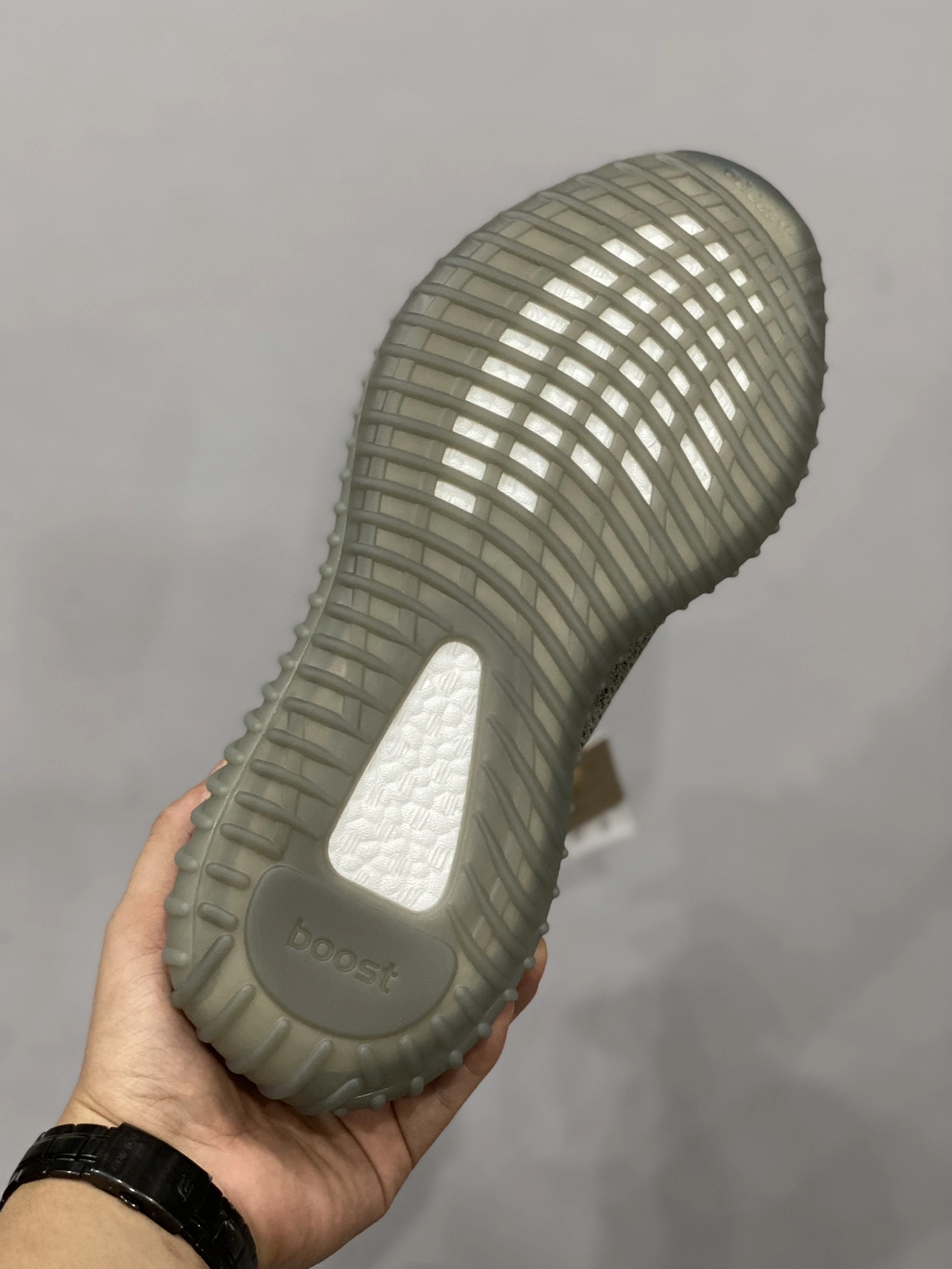 Stylish 2769 Adidas Yeezy Shoes For Men
