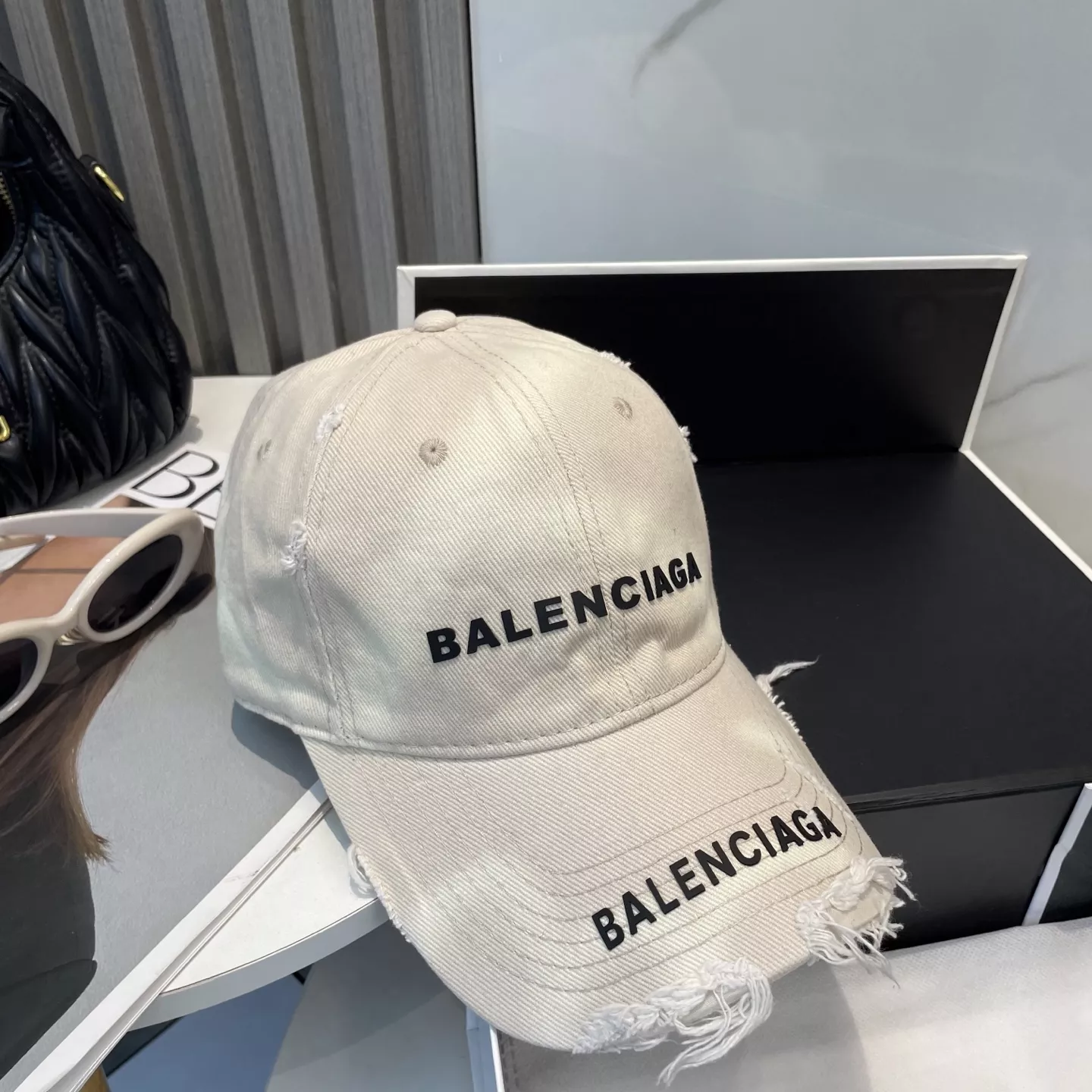 Stylish 2781 Balenciaga Caps
