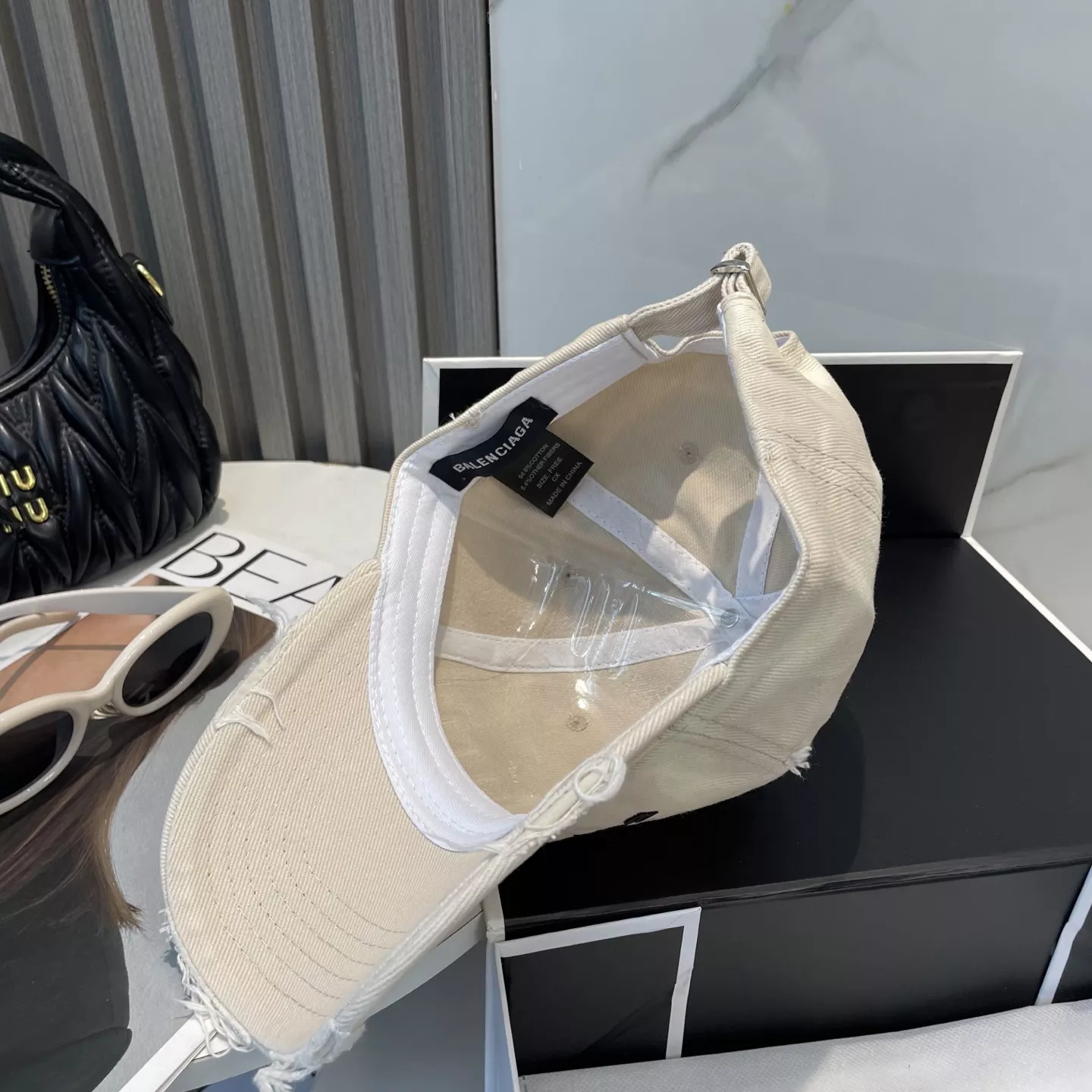 Stylish 2781 Balenciaga Caps