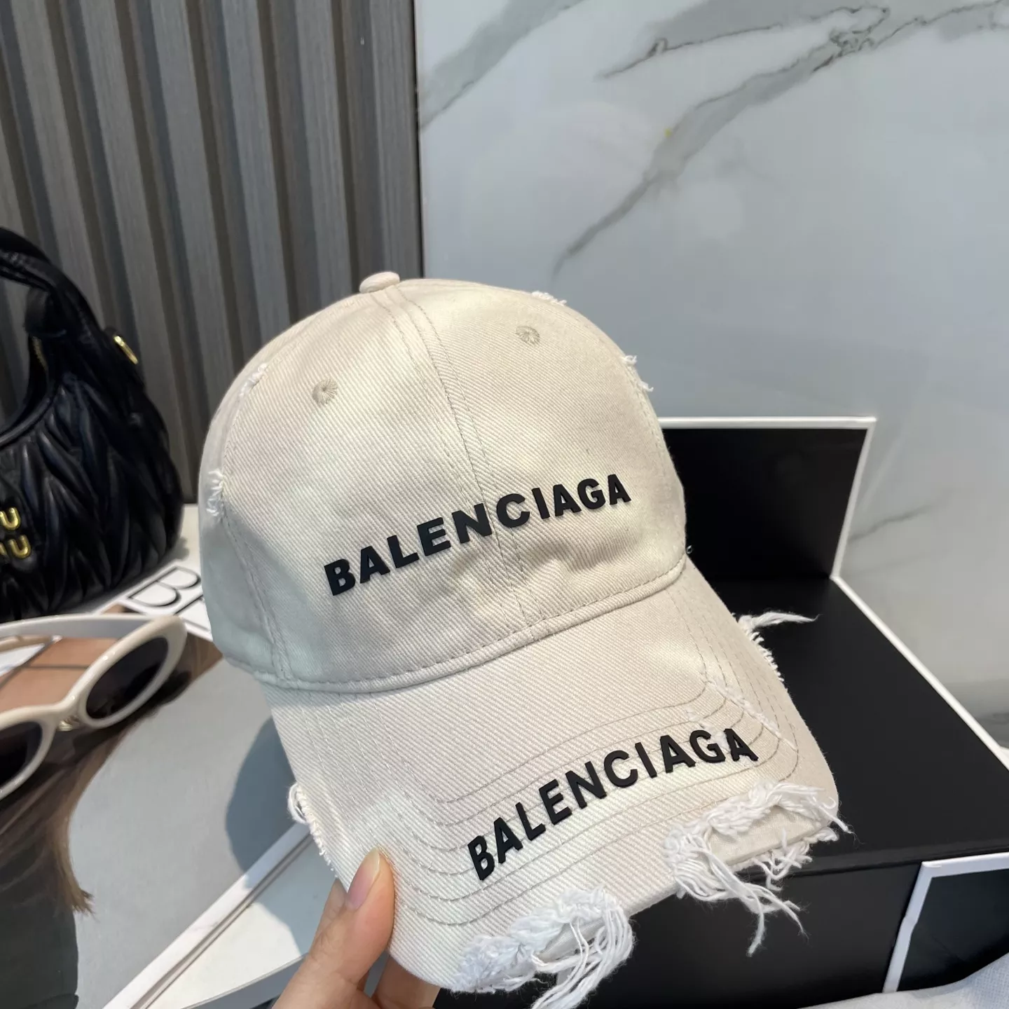 Stylish 2781 Balenciaga Caps