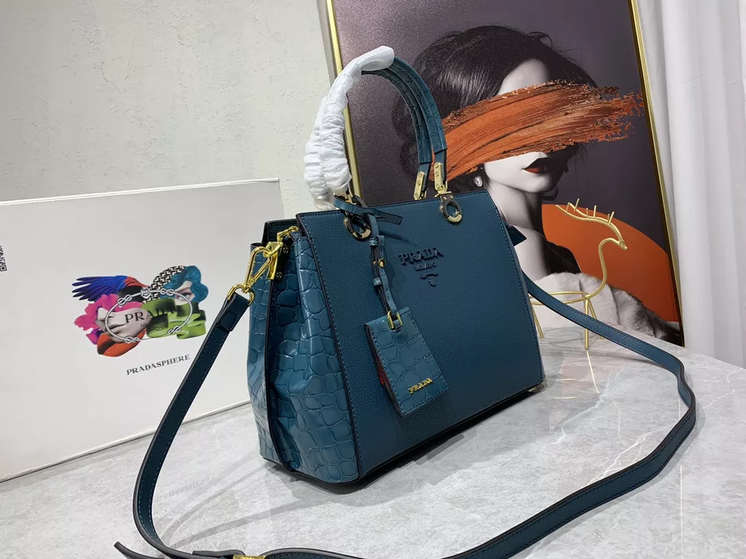 Stylish 2788 Prada AAA Quality Handbags For Women