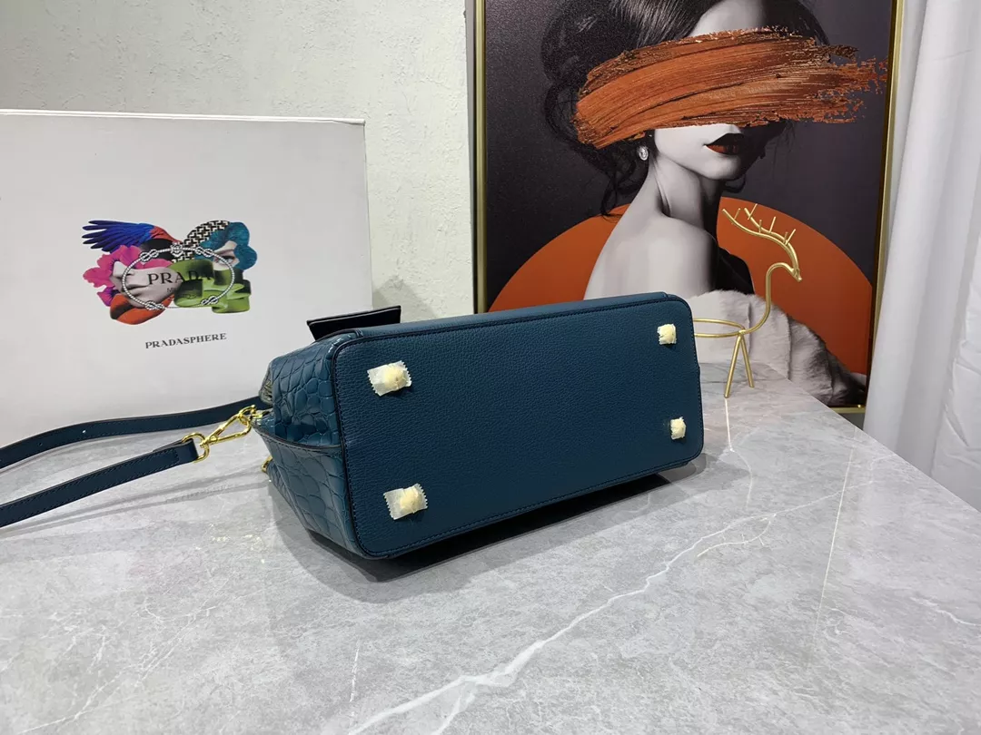 Stylish 2788 Prada AAA Quality Handbags For Women