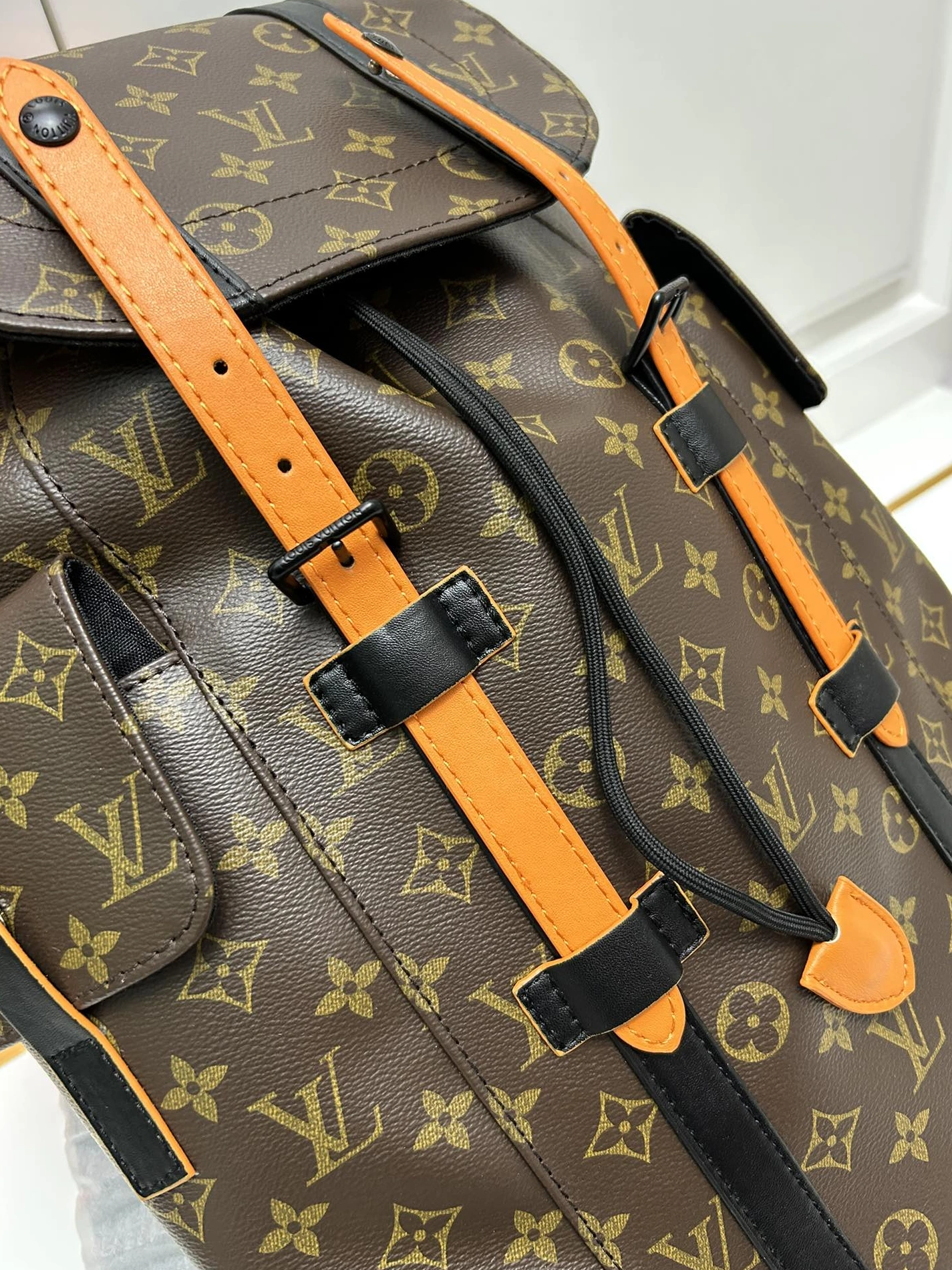 Stylish 2864 Louis Vuitton AAA Quality Backpacks For Unisex