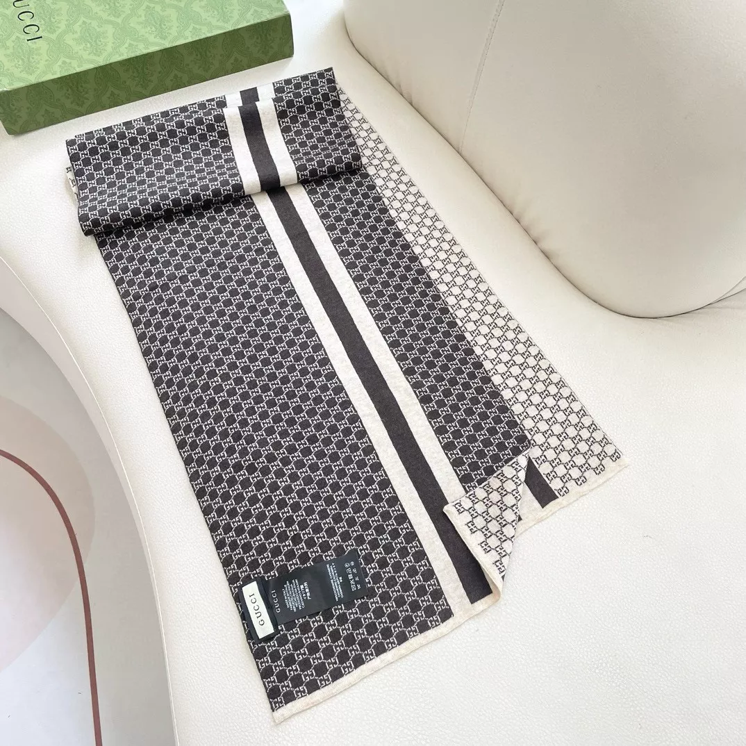 Stylish 2982 Gucci Scarf For Women