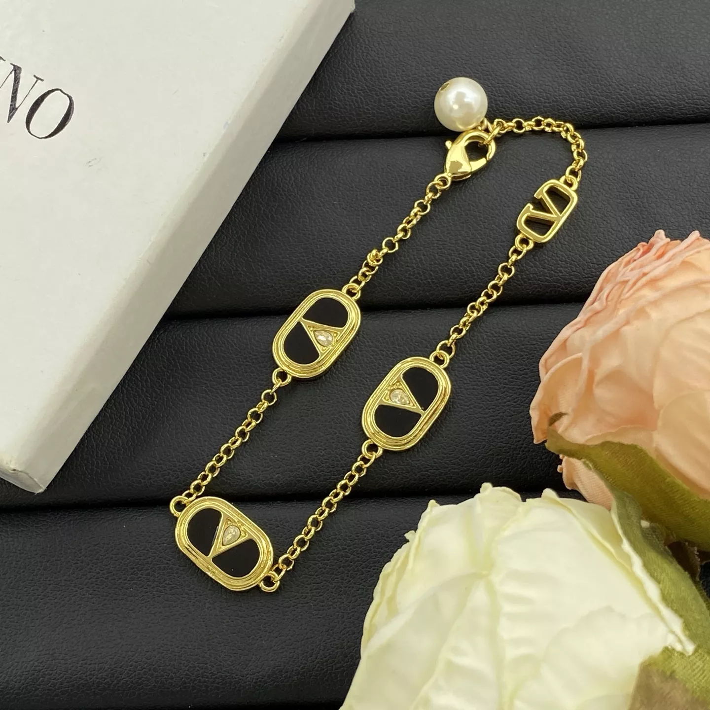 Stylish 360 Valentino Bracelets