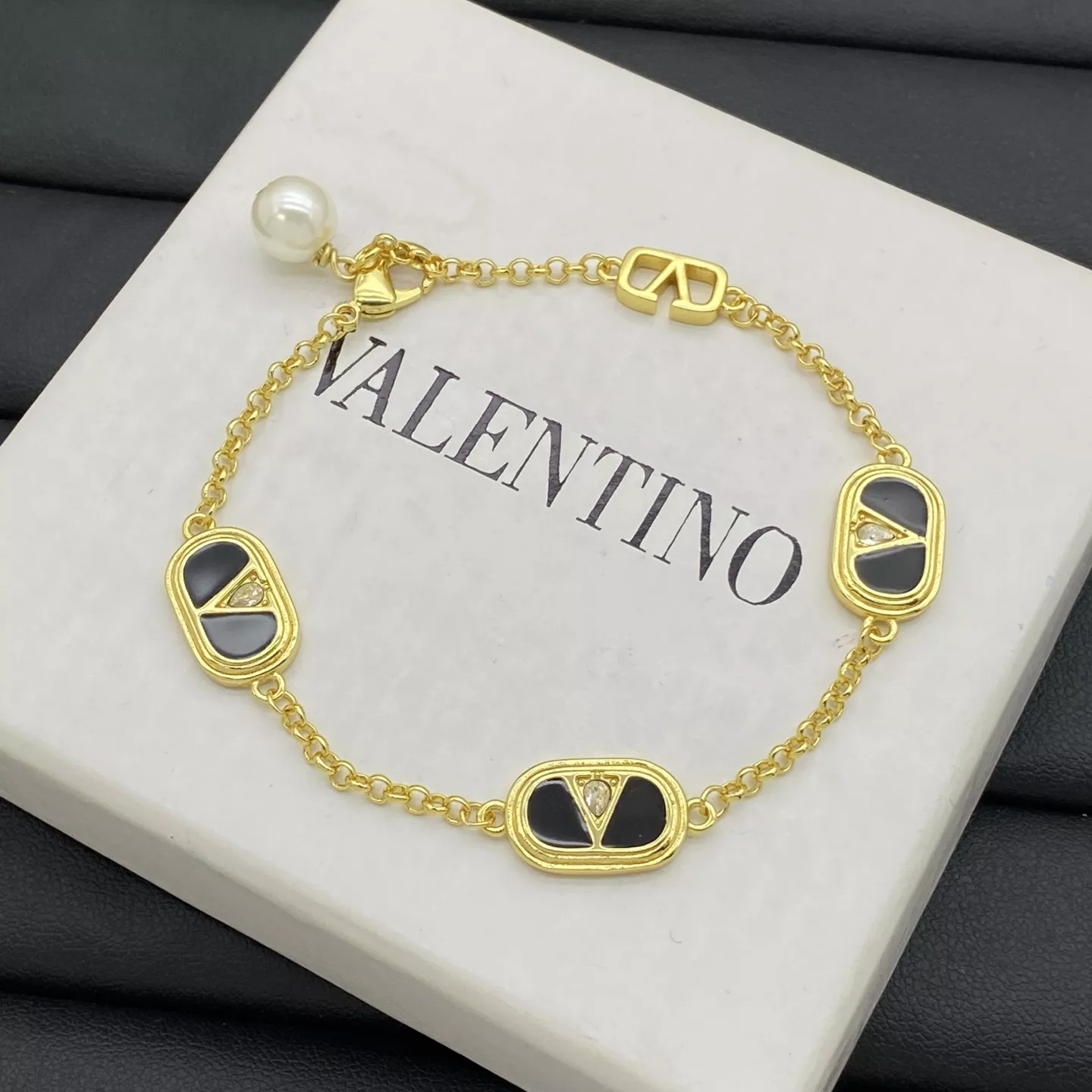 Stylish 360 Valentino Bracelets