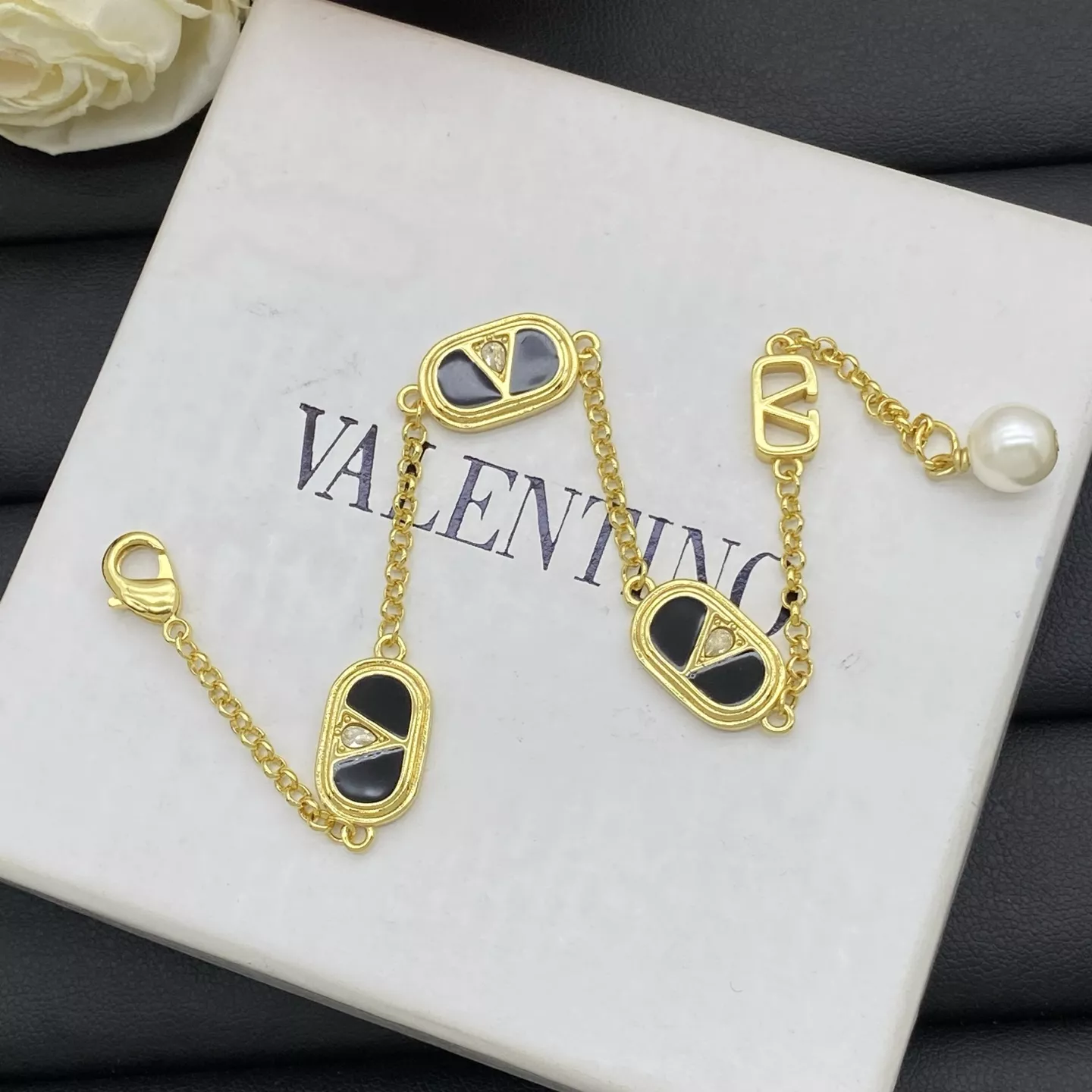 Stylish 360 Valentino Bracelets