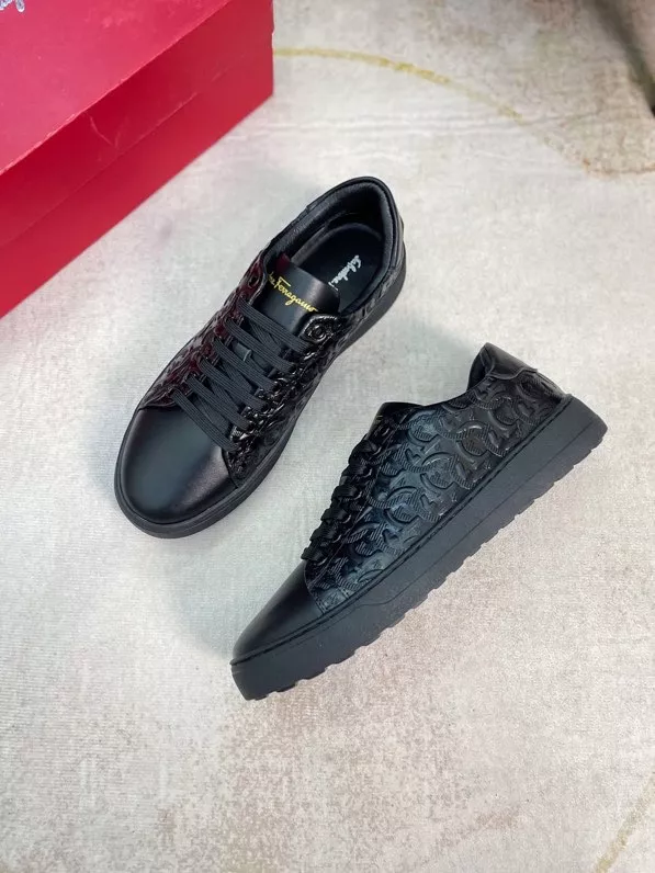 Stylish 3605 Salvatore Ferragamo Casual Shoes For Men