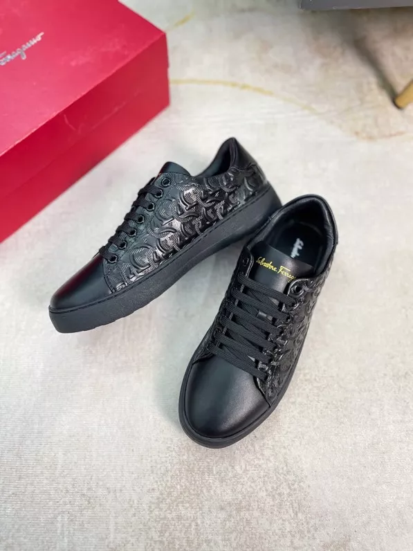 Stylish 3605 Salvatore Ferragamo Casual Shoes For Men