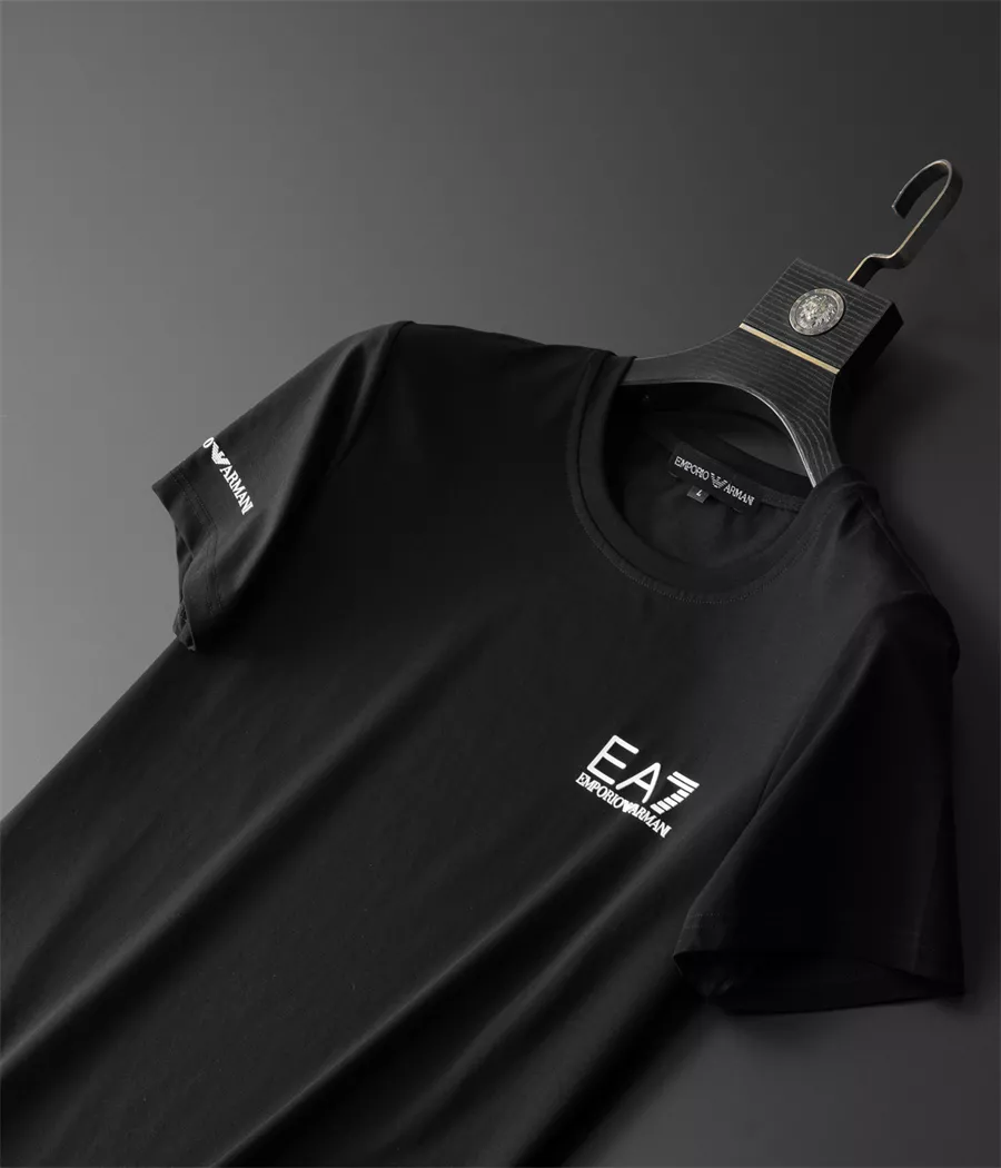 Stylish 3750 Armani Tracksuits Short Sleeved For Men