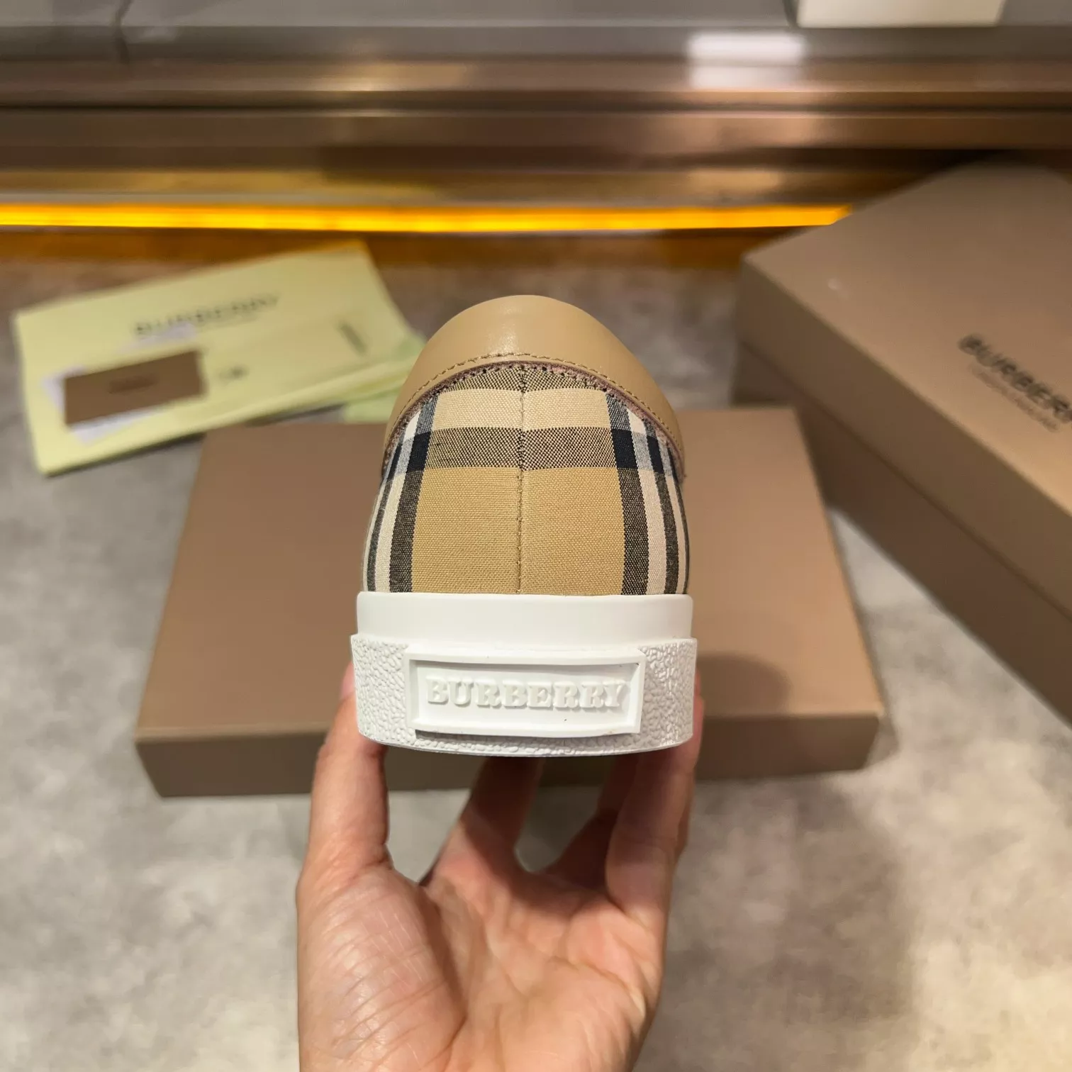 Stylish 3759 Burberry Casual Shoes For Men