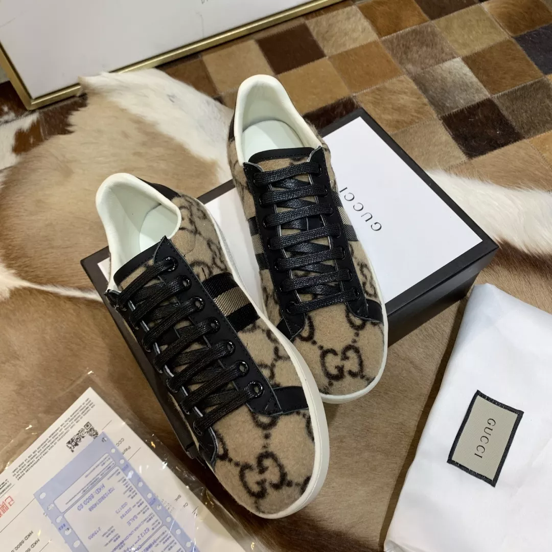 Stylish 3831 Gucci Casual Shoes For Men