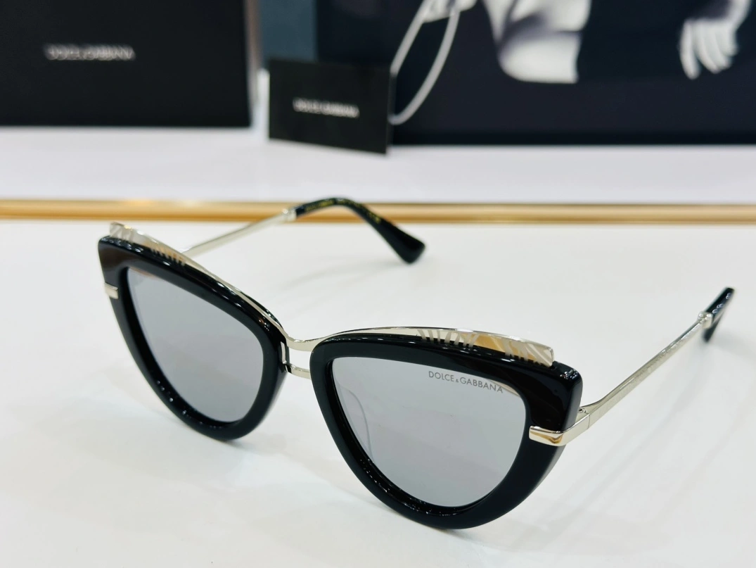 Stylish 3832 Dolce & Gabbana AAA Quality Sunglasses