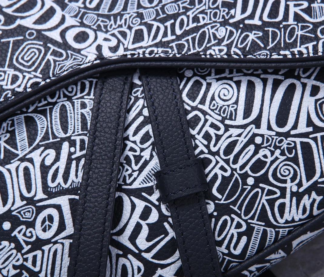 Stylish 3880 Christian Dior AAA Man Messenger Bags