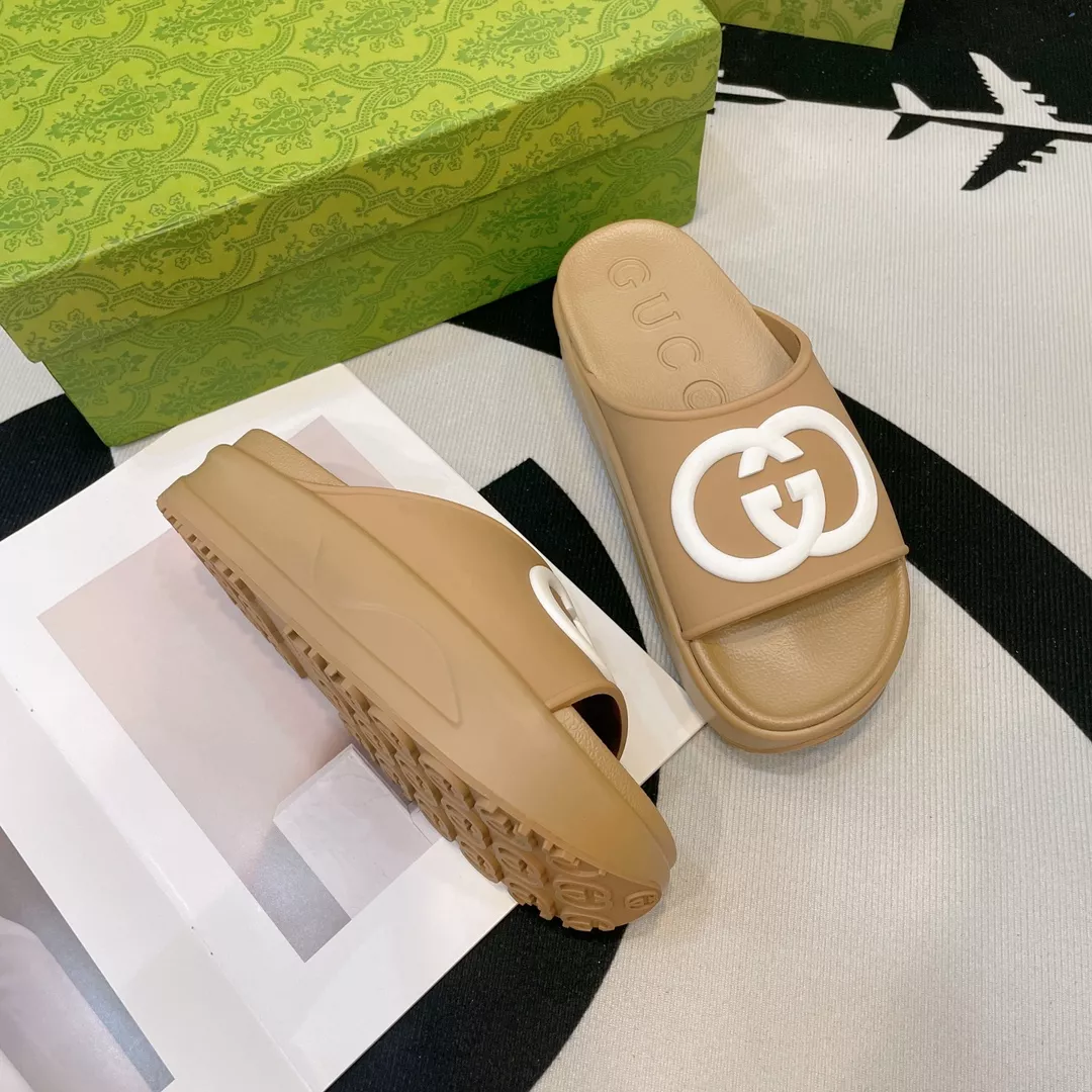 Stylish 4111 Gucci Slippers For Women