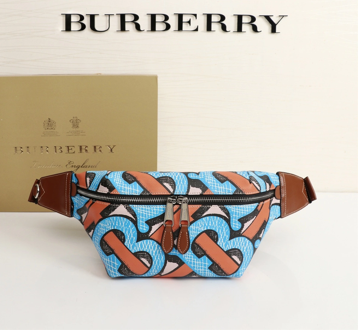 Stylish 4137 Burberry AAA Quality Belt Bags