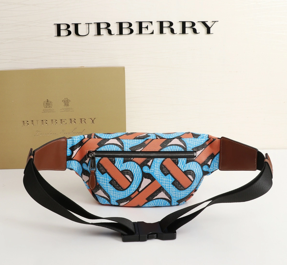 Stylish 4137 Burberry AAA Quality Belt Bags