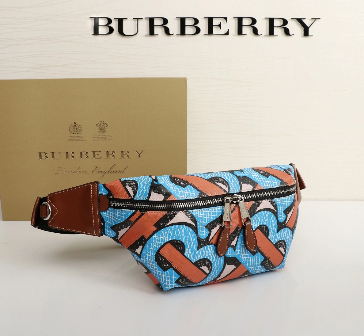 Stylish 4137 Burberry AAA Quality Belt Bags