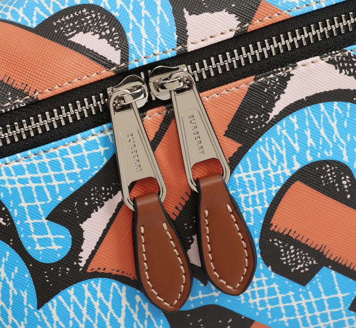 Stylish 4137 Burberry AAA Quality Belt Bags