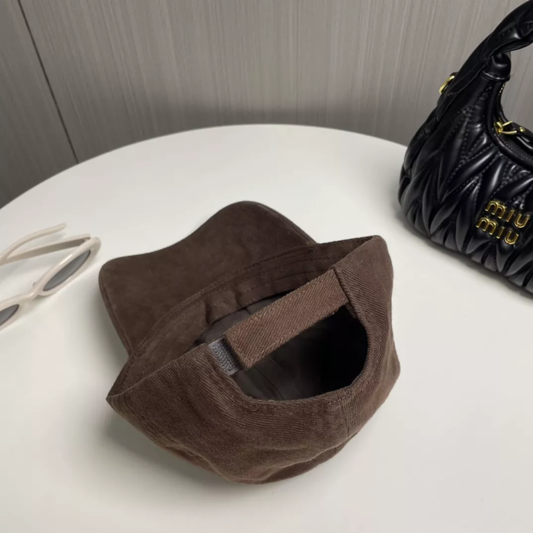 Stylish 4152 Balenciaga Caps