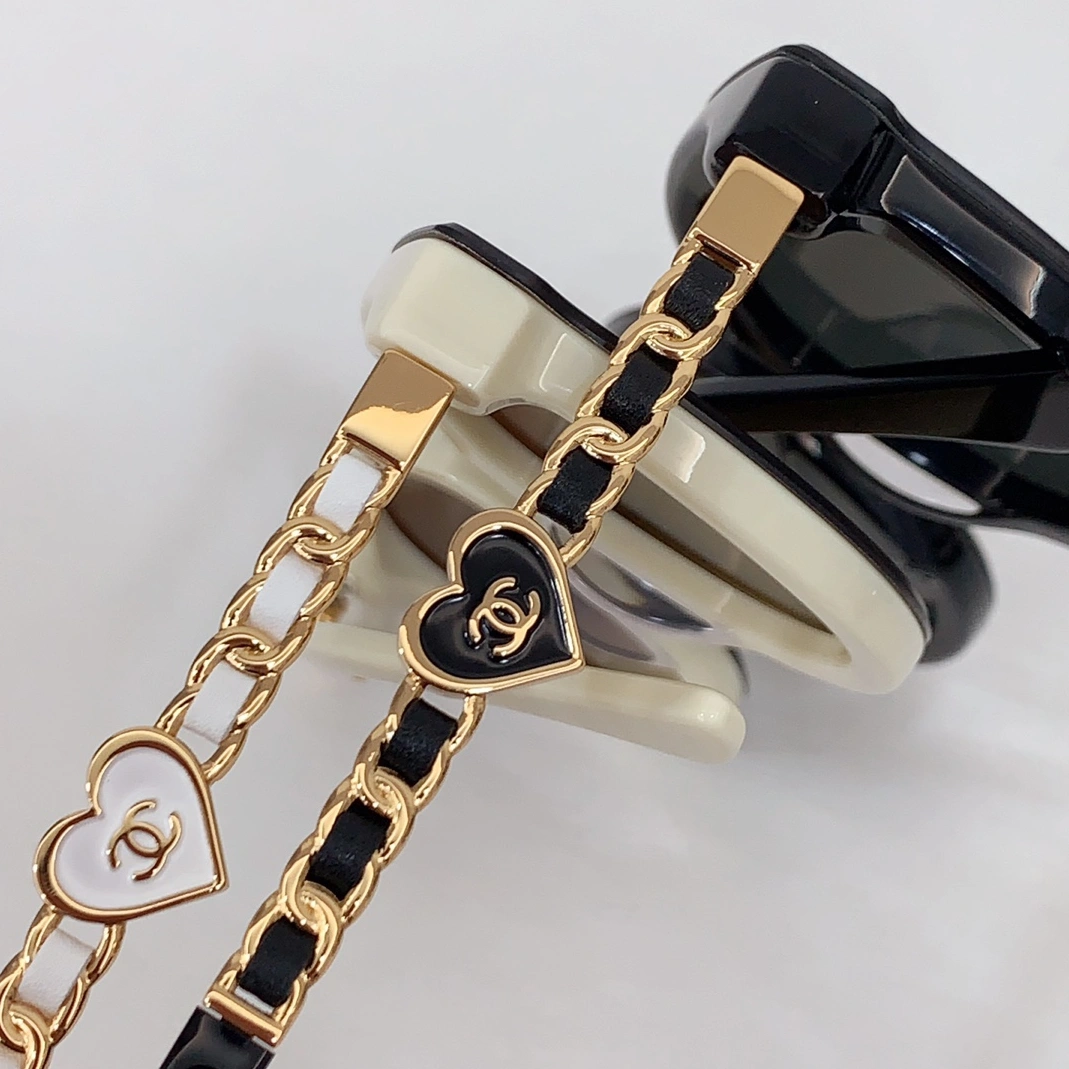 Stylish 4238 Chanel AAA Quality Sunglasses