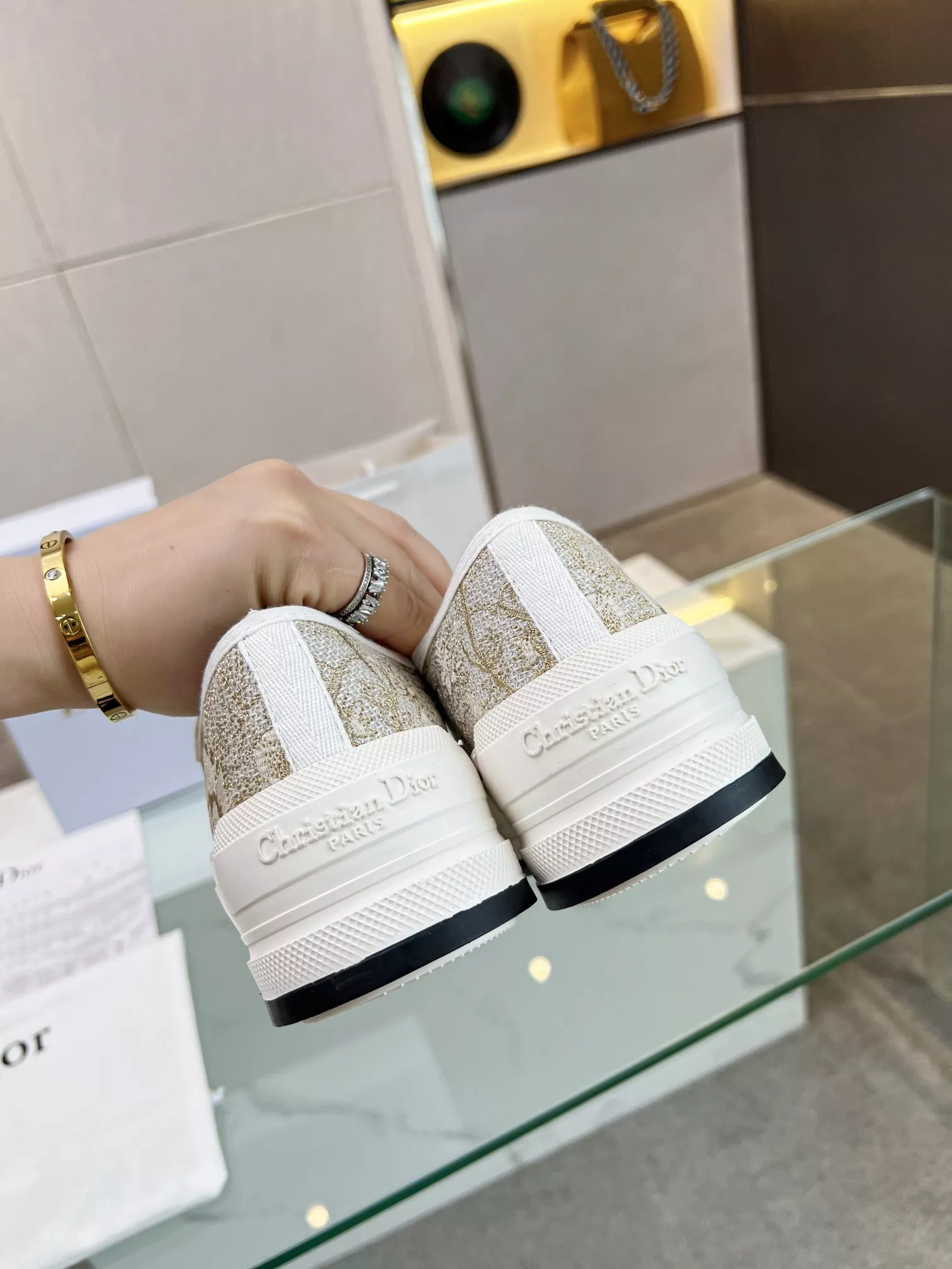 Stylish 4256 Christian Dior Casual Shoes For Women