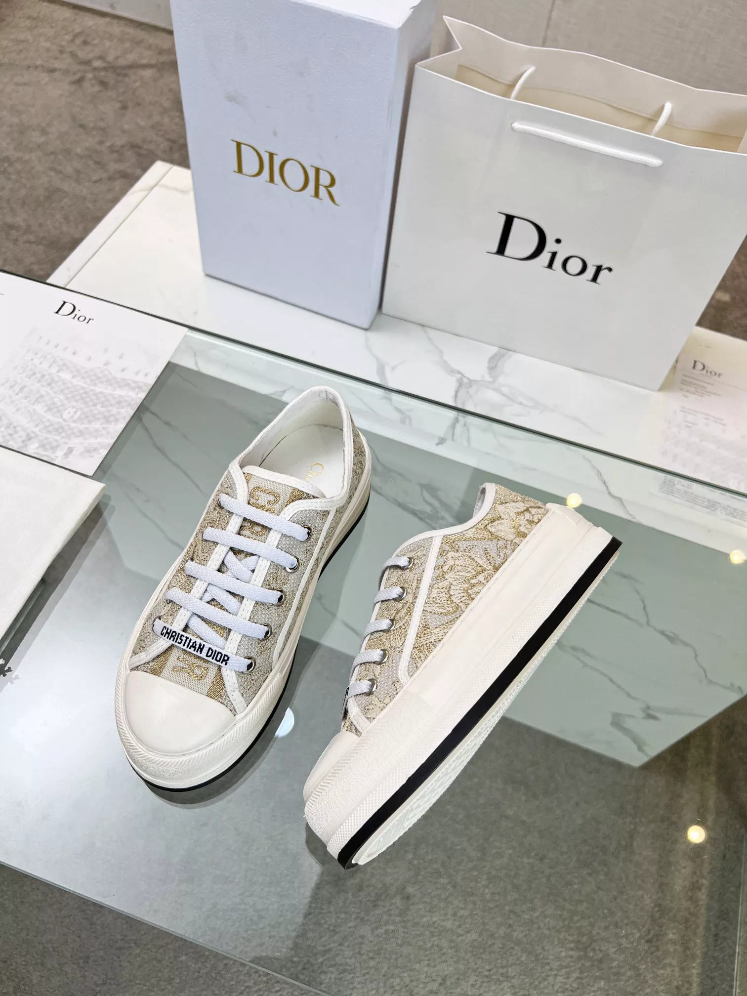 Stylish 4256 Christian Dior Casual Shoes For Women