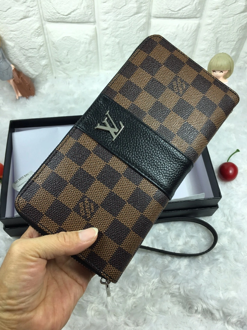 Stylish 4329 Louis Vuitton AAA Man Wallets