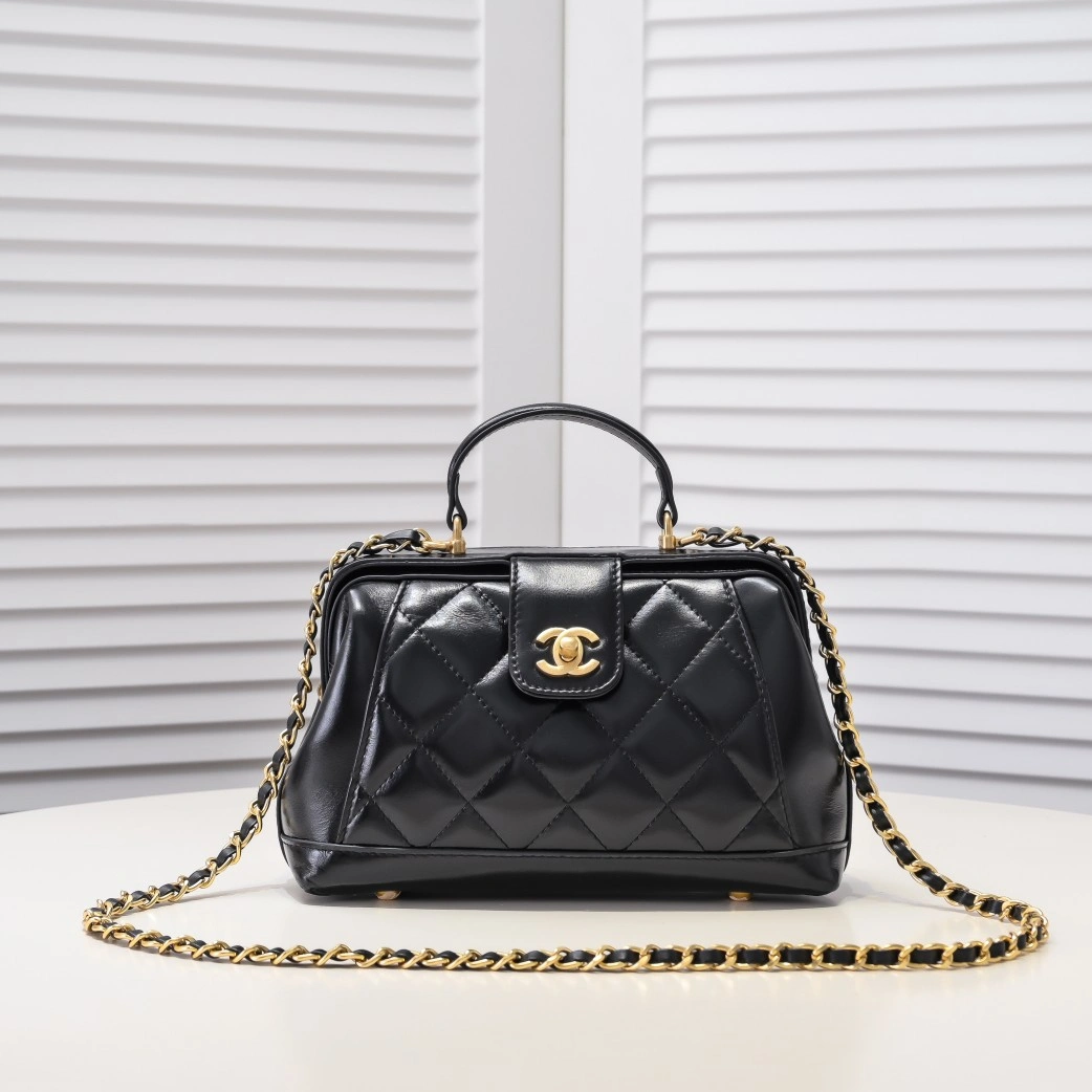 Stylish 4331 Chanel AAA Quality Messenger Bags