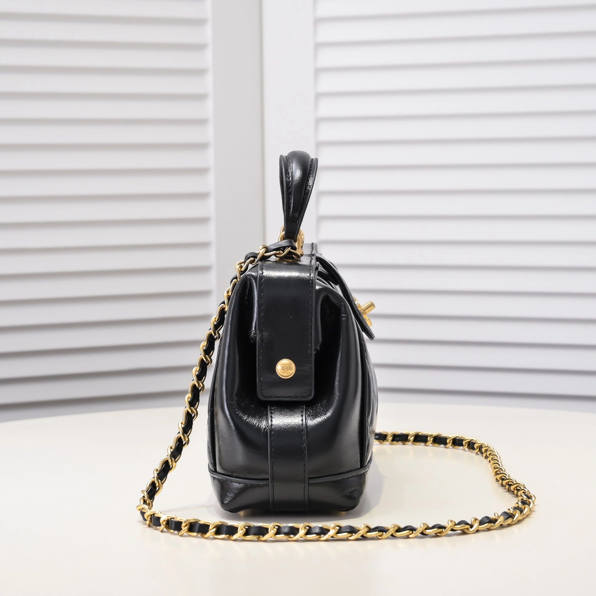 Stylish 4331 Chanel AAA Quality Messenger Bags