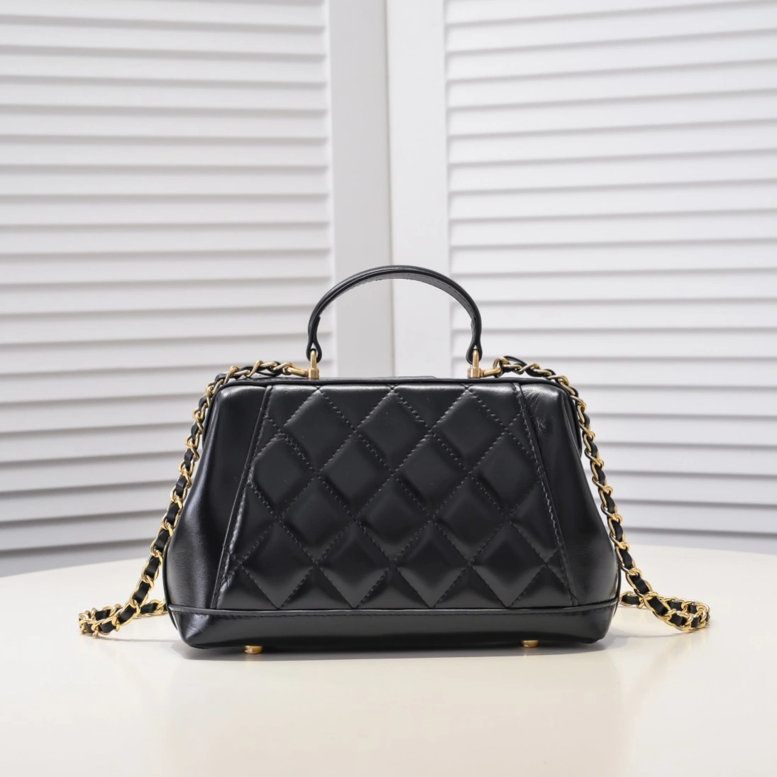 Stylish 4331 Chanel AAA Quality Messenger Bags