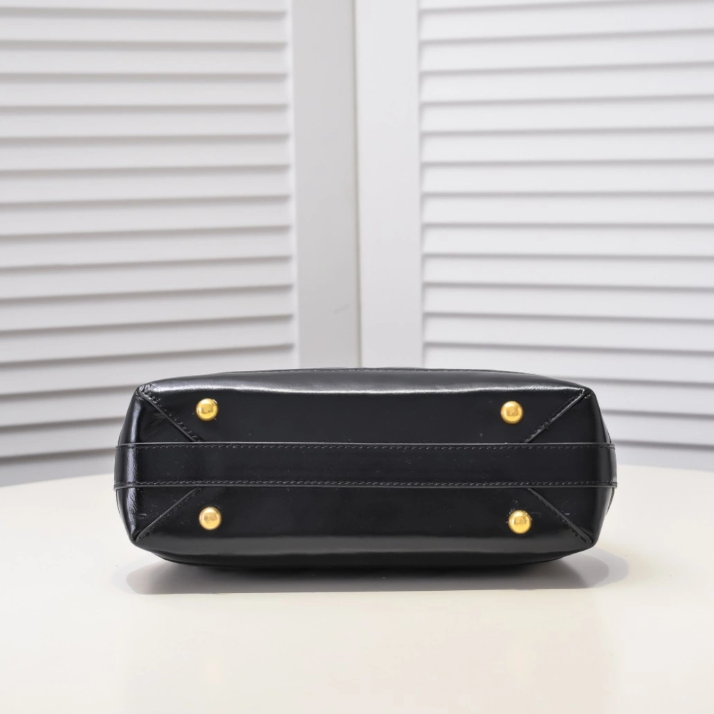 Stylish 4331 Chanel AAA Quality Messenger Bags