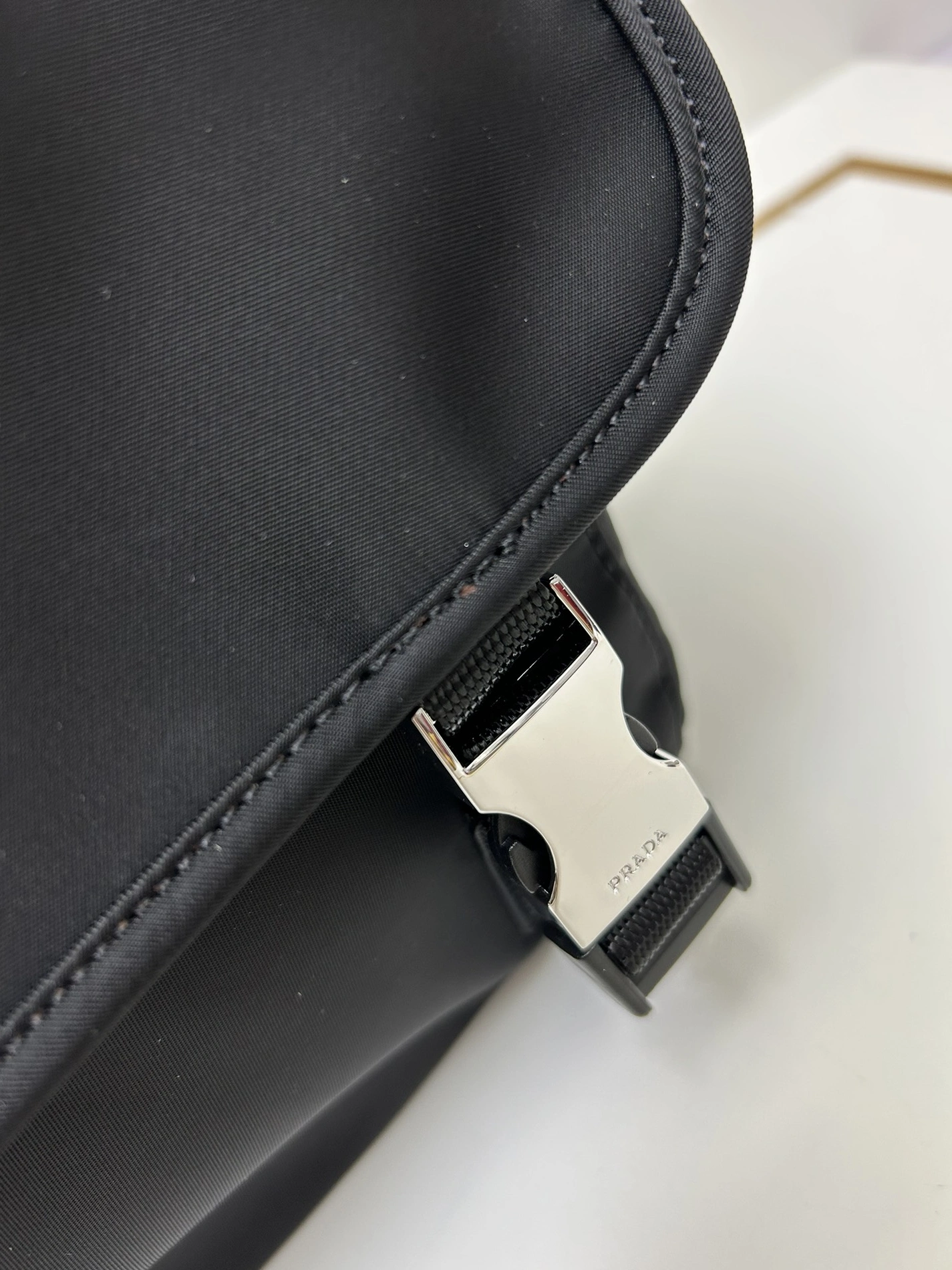 Stylish 4385 Prada AAA Man Messenger Bags