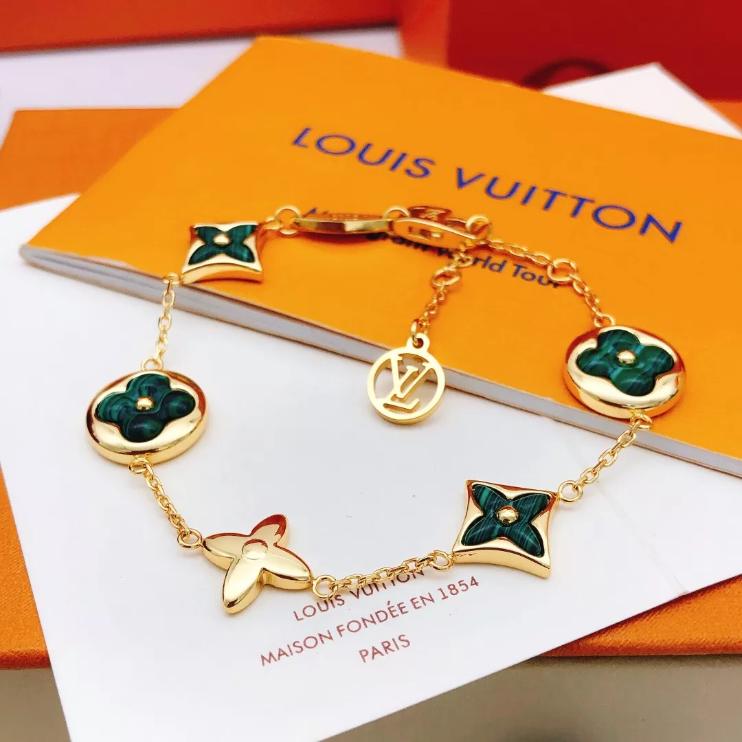 Stylish 4404 Louis Vuitton LV Bracelets