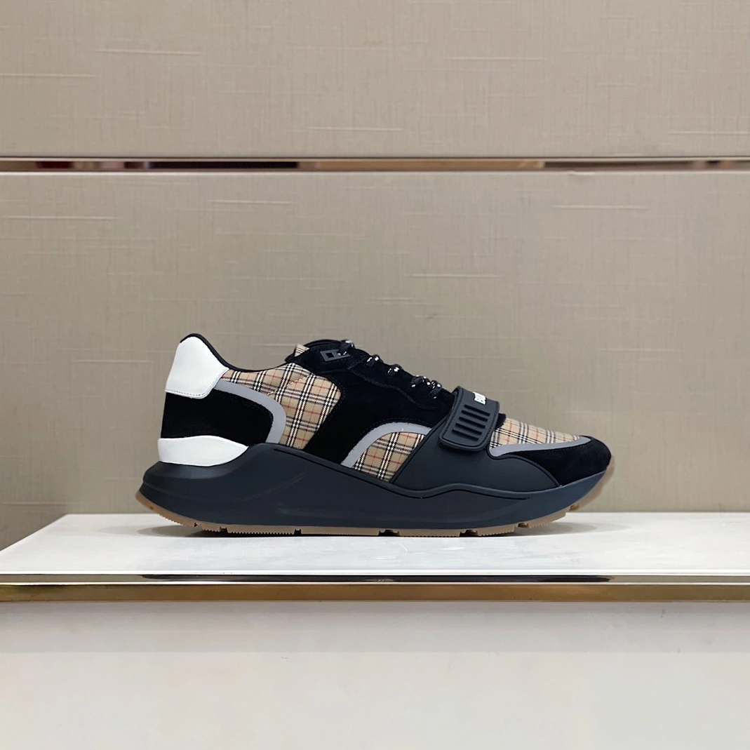 Stylish 4509 Burberry Casual Shoes For Men