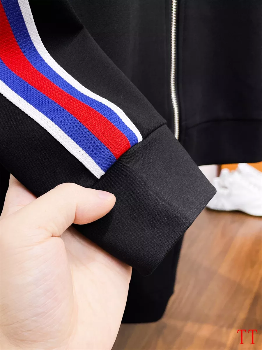 Stylish 4553 Gucci Tracksuits Long Sleeved For Men