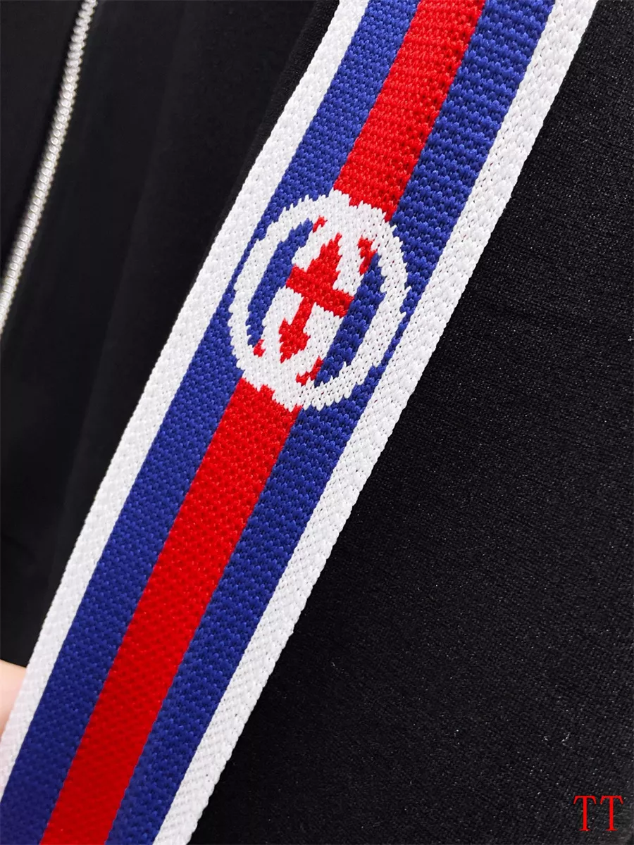 Stylish 4553 Gucci Tracksuits Long Sleeved For Men