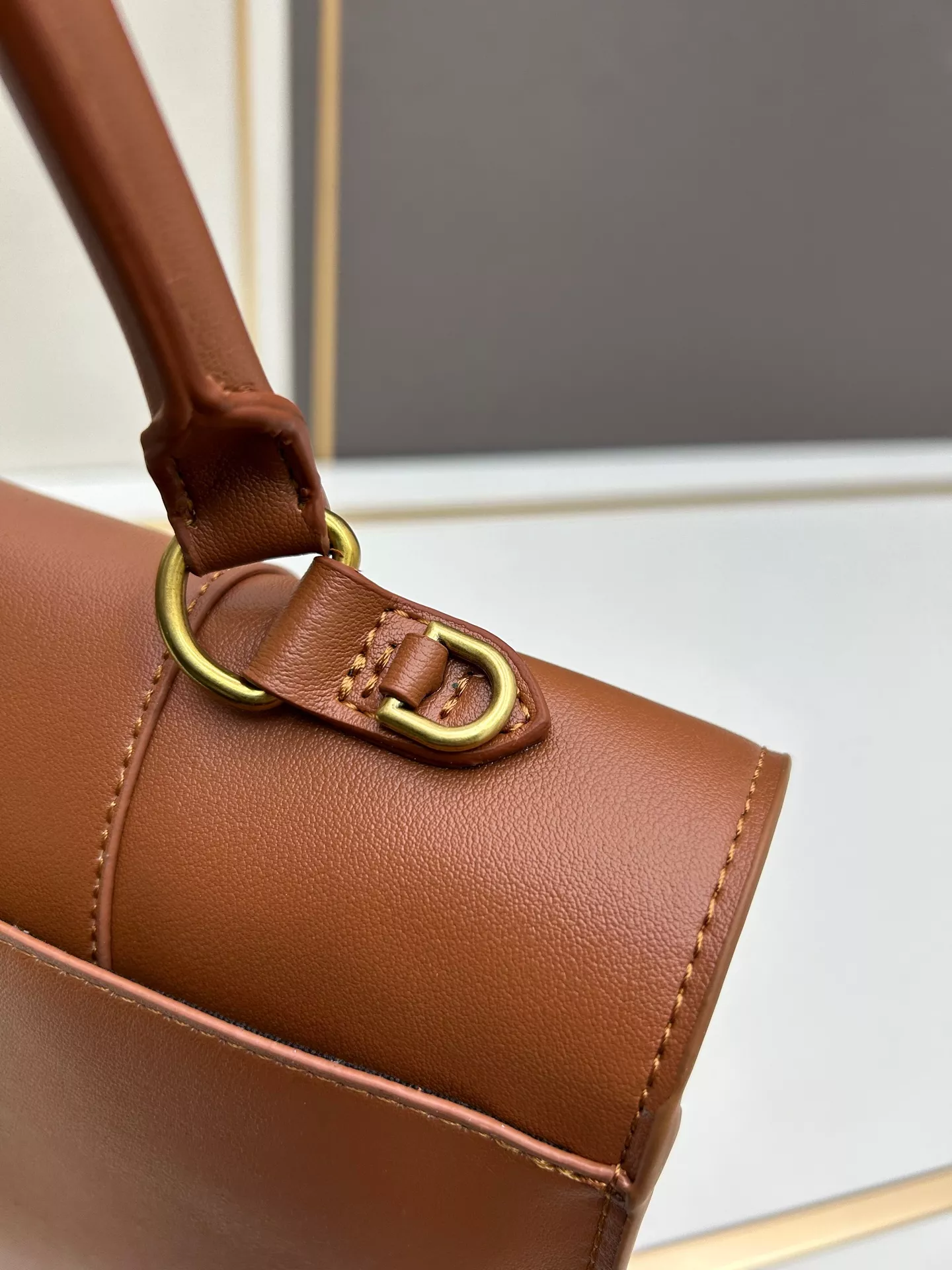 Stylish 4653 Balenciaga AAA Quality Shoulder Bags For Women