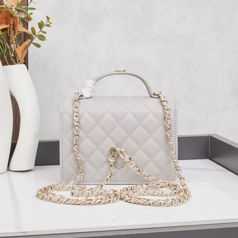 Stylish 4810 Chanel AAA Quality Messenger Bags For Women