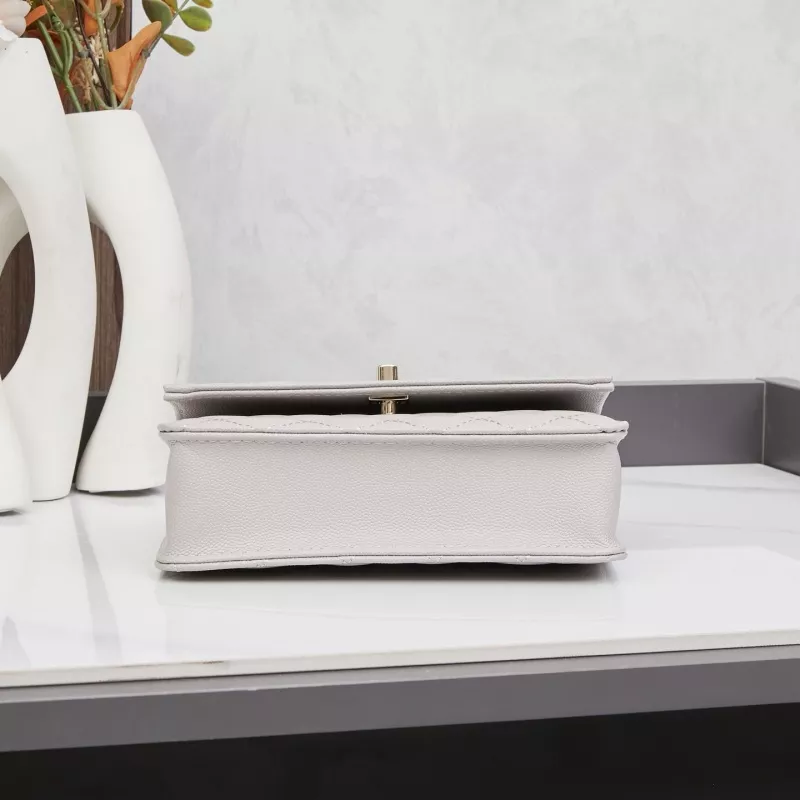 Stylish 4810 Chanel AAA Quality Messenger Bags For Women