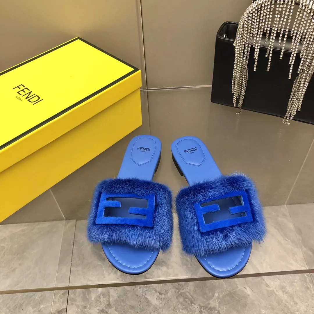 Stylish 4878 Fendi Slippers For Women