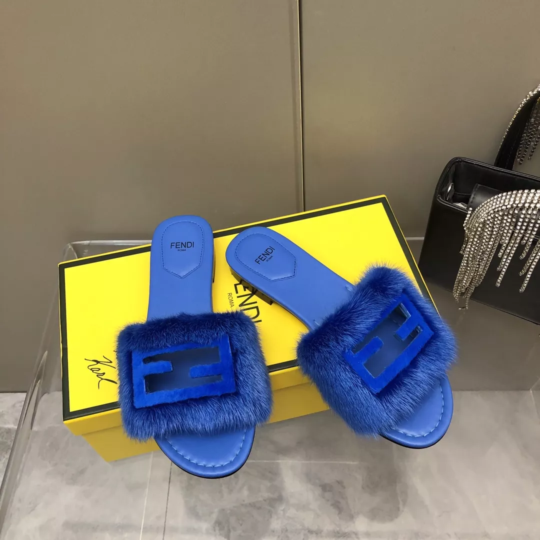 Stylish 4878 Fendi Slippers For Women