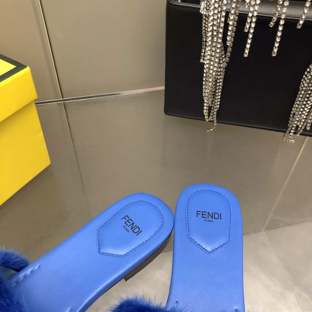 Stylish 4878 Fendi Slippers For Women