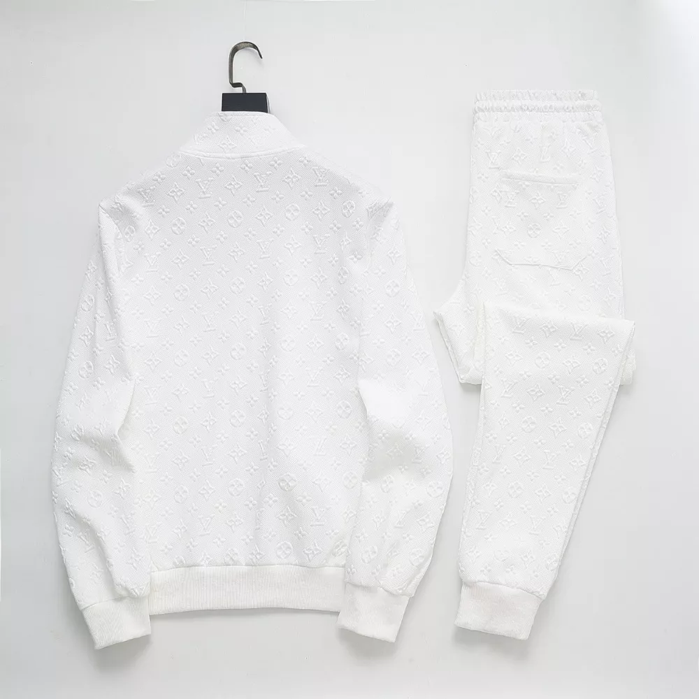 Stylish 4899 Louis Vuitton LV Tracksuits Long Sleeved For Men